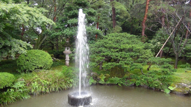 日本三大名園の兼六園の噴水